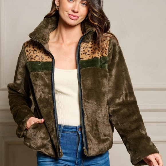 Women's Olive Green Faux Fur Jacket with Leopard Print - Picture 2 of 4